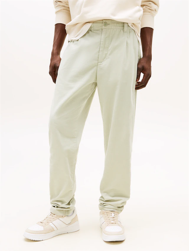 Tommy Jeans Stoffhose »TJM ISAAC LIGHT CORD PANTS« Mit Gürtelschlaufen