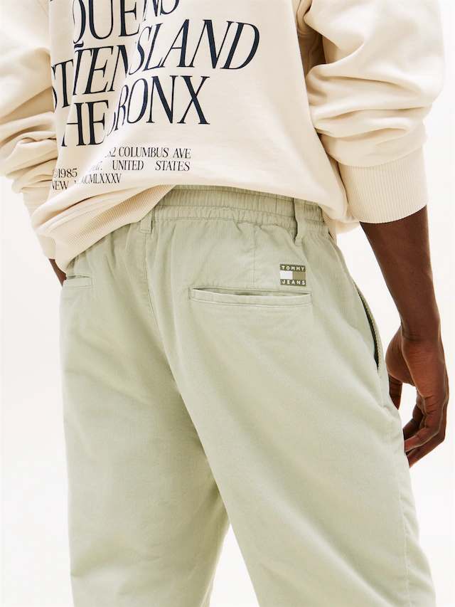 Tommy Jeans Stoffhose »TJM ISAAC LIGHT CORD PANTS« Mit Gürtelschlaufen