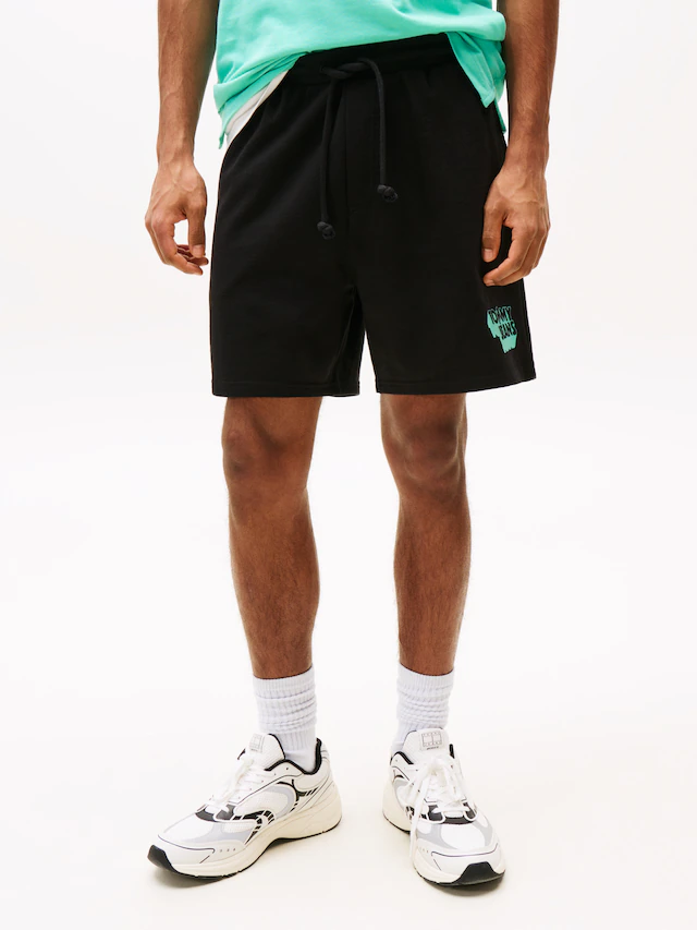 Tommy Jeans Sweatshorts »TJM RLX STACK LOGO SWEATSHRT EXT« Mit Kordelzug