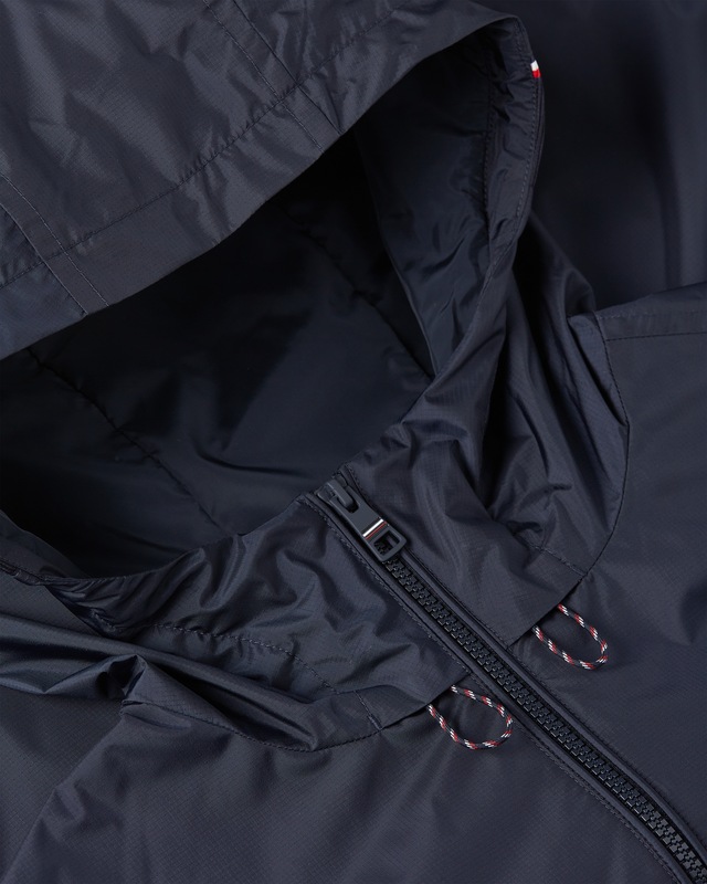 Tommy Hilfiger Blouson »RWB HOODED JACKET« mit Kapuze Freizeitjacke, Übergangsjacke elastische Bündchen, wasserabweisend