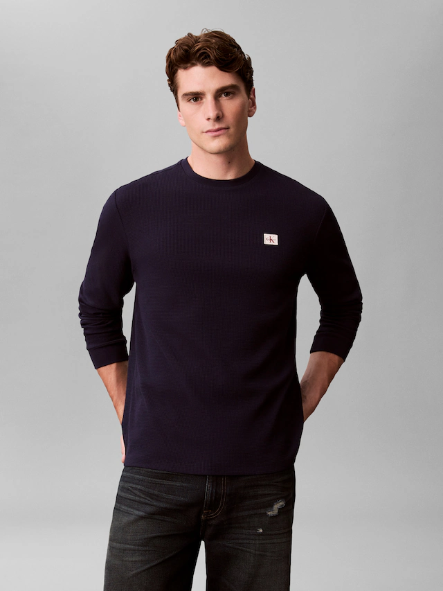 Calvin Klein Jeans Langarmshirt »LS WAFFLE BADGE CREWNK TEE« Mit Rundhalsausschnitt