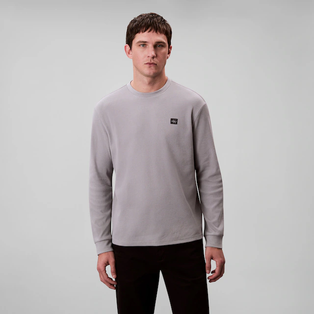 Calvin Klein Jeans Langarmshirt »LS WAFFLE BADGE CREWNK TEE« Mit Rundhalsausschnitt