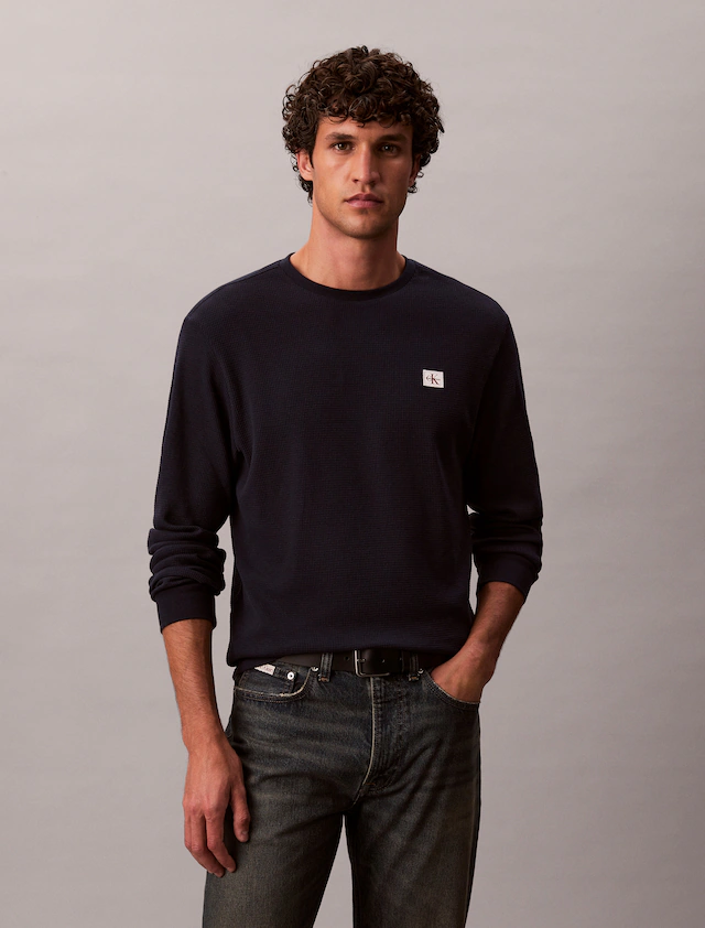 Calvin Klein Jeans Langarmshirt »LS WAFFLE BADGE CREWNK TEE« Mit Rundhalsausschnitt