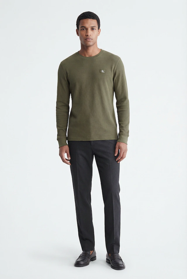 Calvin Klein Jeans Langarmshirt »LS WAFFLE BADGE CREWNK TEE« Mit Rundhalsausschnitt