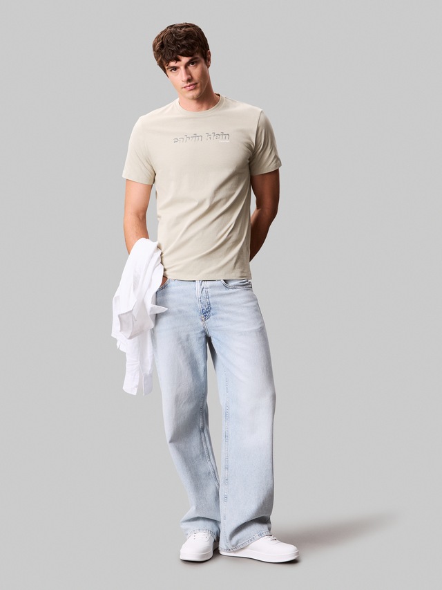 Calvin Klein Jeans T-Shirt »SS 30s E CLVN LN 3D« Mit Rundhalsausschnitt