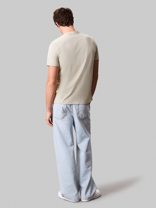 Calvin Klein Jeans T-Shirt »SS 30s E CLVN LN 3D« Mit Rundhalsausschnitt
