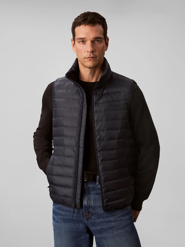 Calvin Klein Steppweste »SLVLSS LT WT NYLON PUFFER VEST« Mit Rundhalsausschnitt