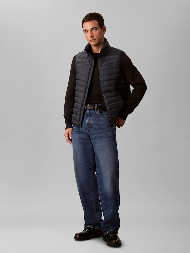 Calvin Klein Steppweste »SLVLSS LT WT NYLON PUFFER VEST« Mit Rundhalsausschnitt