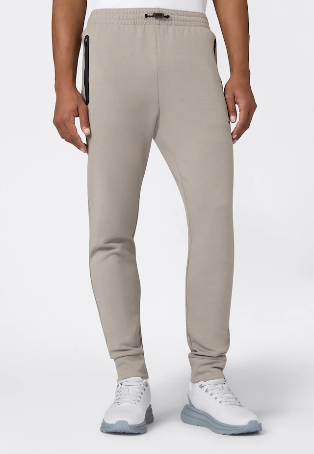 Champion Jogginghose »C-TECH Slim Fit Interlock Cuffed Pants« mit Bündchen am Beinabschluss, für Sportmode und sportlichen Stil
