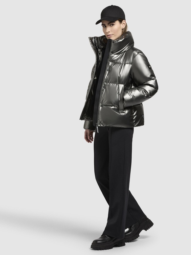 khujo Steppjacke »Rinja Shiny-YM« ohne Kapuze Glänzende kurze Winterjacke für Damen