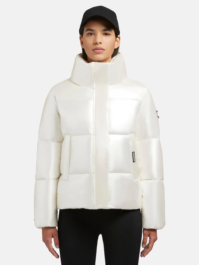 khujo Steppjacke »Rinja Shiny-YM« ohne Kapuze Glänzende kurze Winterjacke für Damen