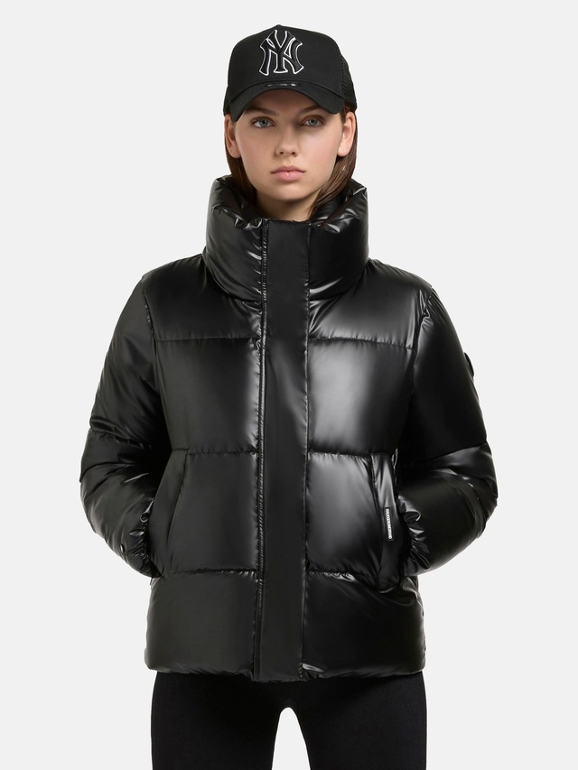 khujo Steppjacke »Rinja Shiny-YM« ohne Kapuze Glänzende kurze Winterjacke für Damen