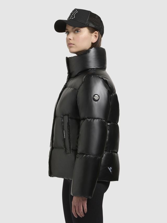 khujo Steppjacke »Rinja Shiny-YM« ohne Kapuze Glänzende kurze Winterjacke für Damen