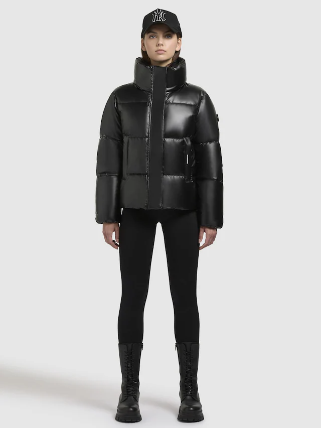 khujo Steppjacke »Rinja Shiny-YM« ohne Kapuze Glänzende kurze Winterjacke für Damen