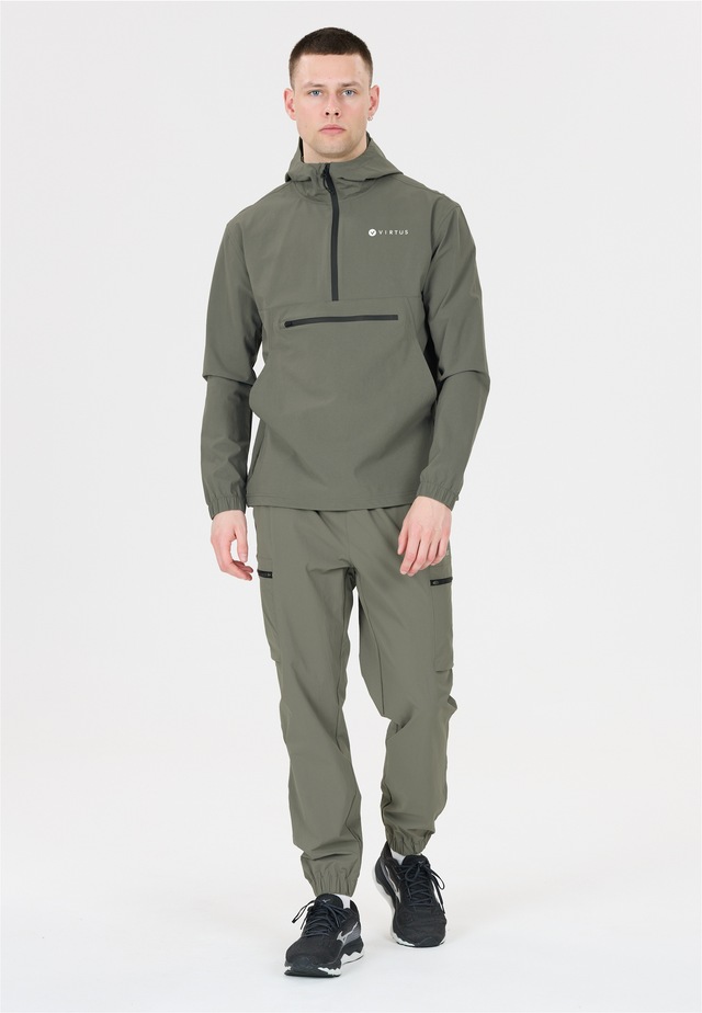 Virtus Sweathose »Ayden« im funktionalen Cargo-Design