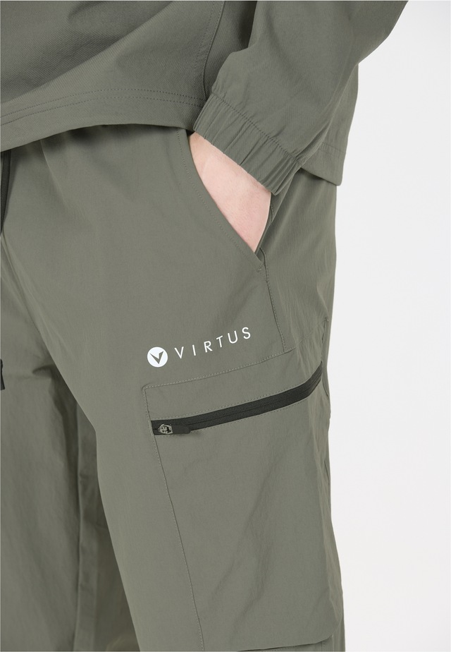 Virtus Sweathose »Ayden« im funktionalen Cargo-Design