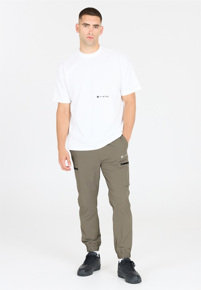 Virtus Sweathose »Ayden« im funktionalen Cargo-Design