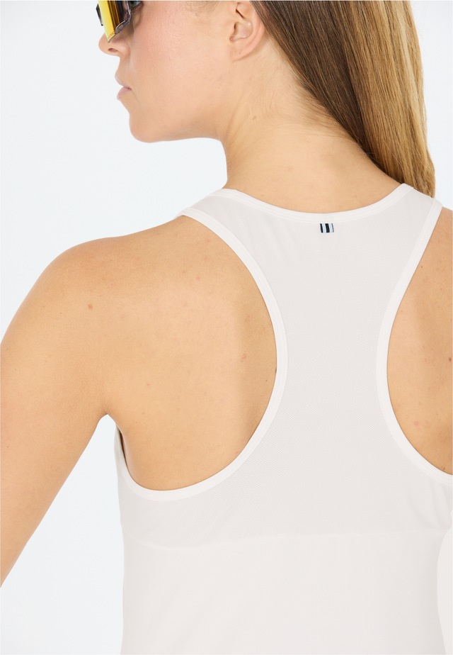 ENDURANCE Tanktop »Nan« in schnelltrocknender und dehnbarer Qualität
