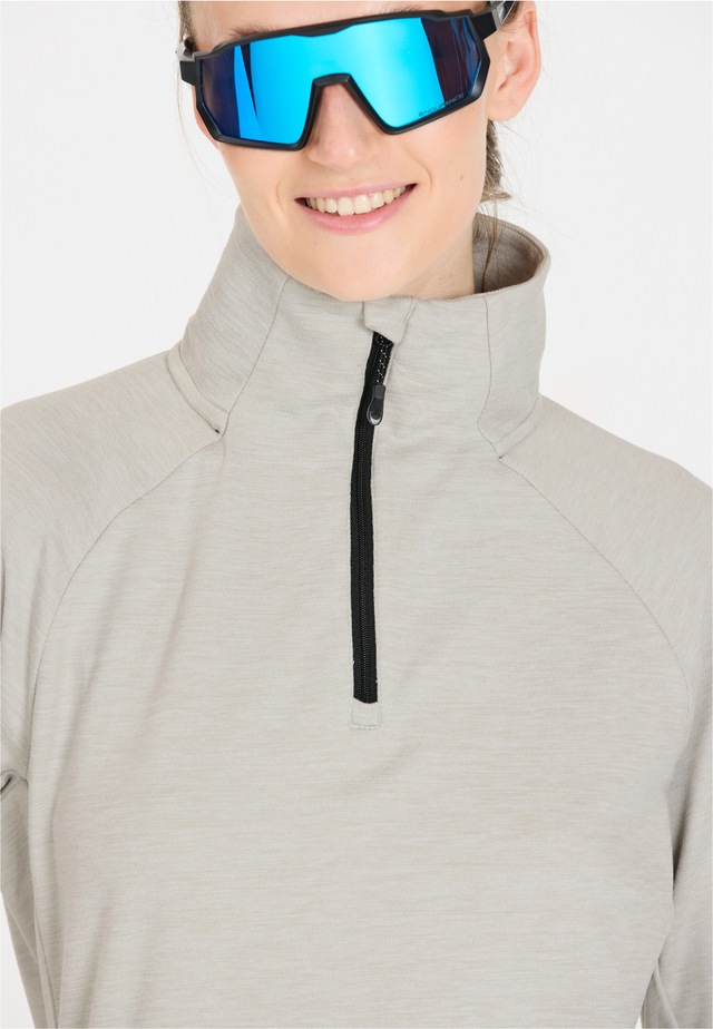 WHISTLER Funktionsshirt »Kajsa« mit wärmendem Stehkragen und Halbreißverschluss