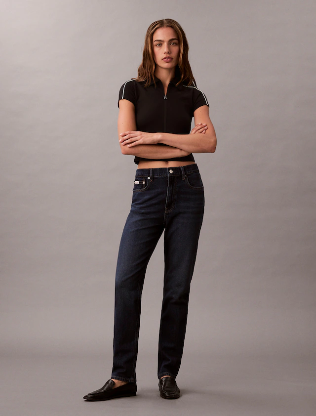 Calvin Klein Jeans Mom-Jeans »NEW MOM JEAN« mit Markenlabel am Bund