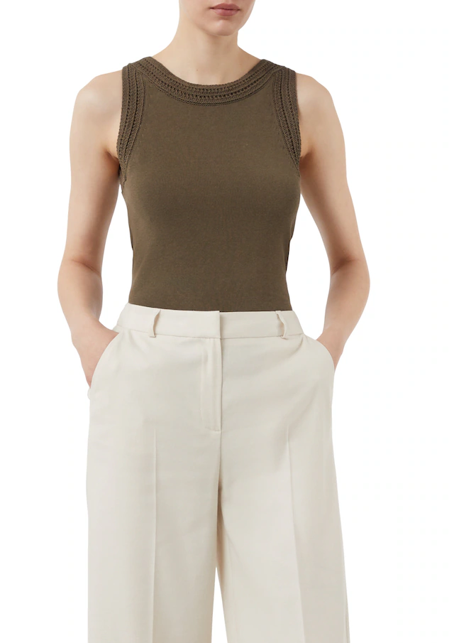 Comma Rundhalsshirt mit Strick Details