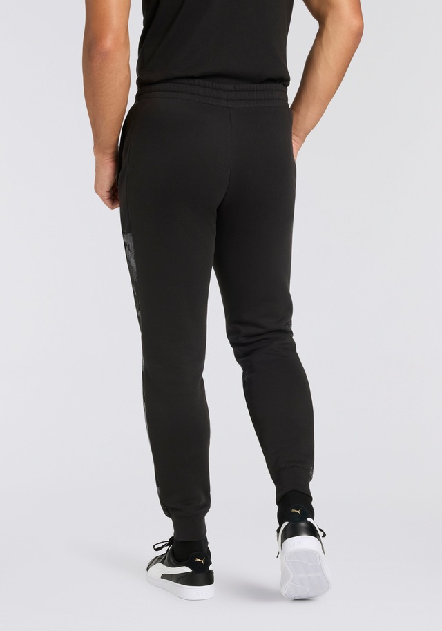 PUMA Trainingshose »ESS CAMO SWEATPANTS FL CL« Regular Fit, mit Eingrifftaschen, sportlicher Stil