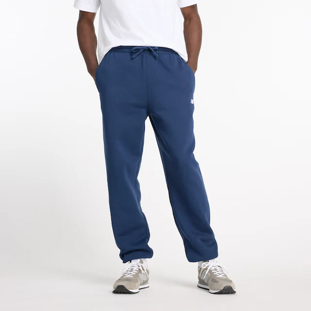 New Balance Jogginghose »SPORT ESSENTIALS FLEECE JOGGER« mit Eingrifftaschen, aus Fleece, lockere Passform