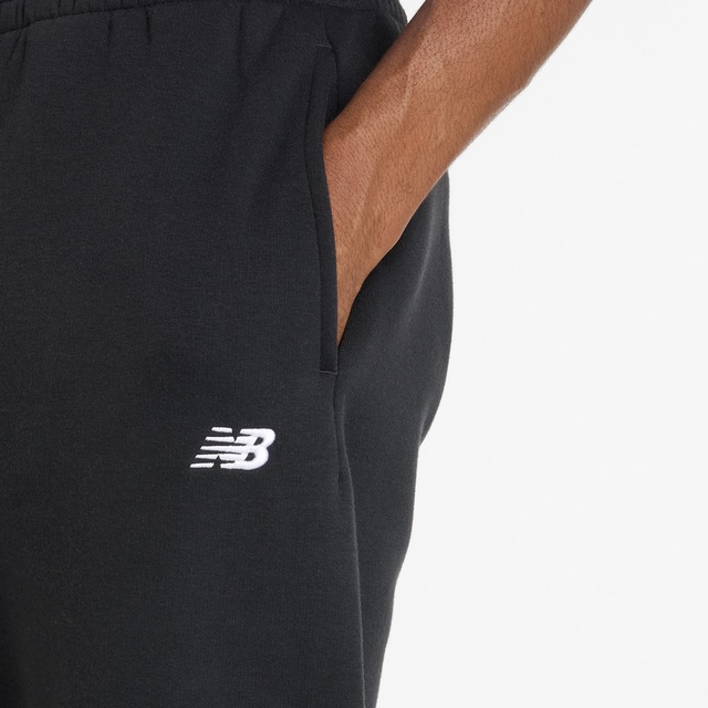 New Balance Jogginghose »SPORT ESSENTIALS FLEECE JOGGER« mit Eingrifftaschen, aus Fleece, lockere Passform