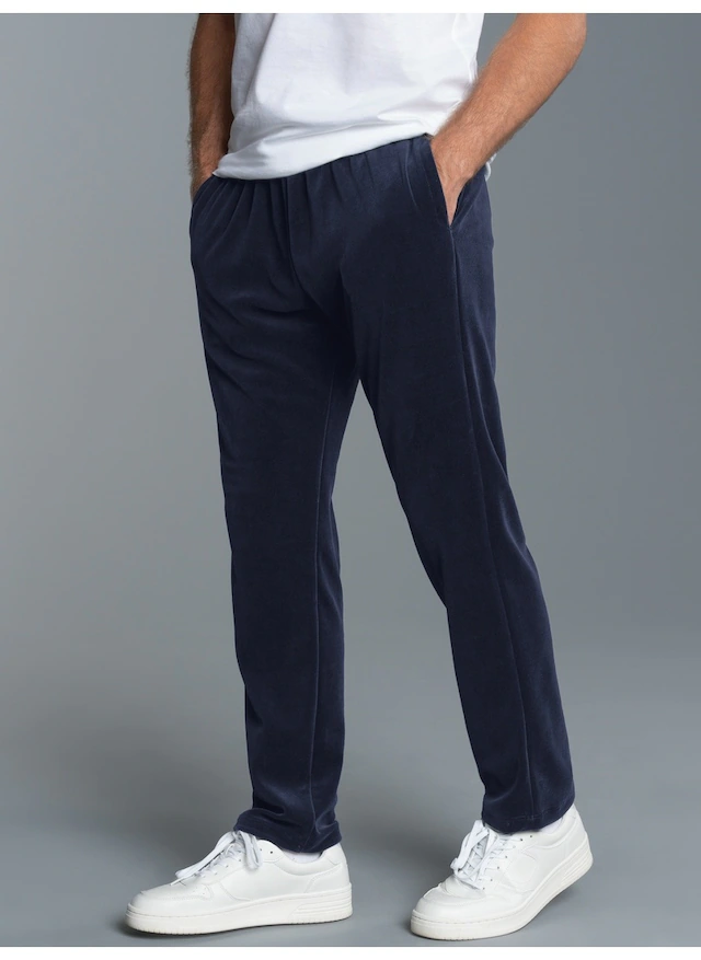 Trigema Jerseyhose »TRIGEMA Nicki Hose mit praktischen Eingrifftaschen«