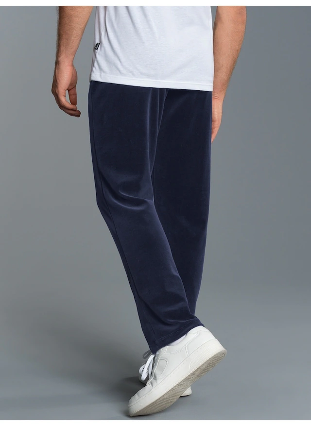 Trigema Jerseyhose »TRIGEMA Nicki Hose mit praktischen Eingrifftaschen«