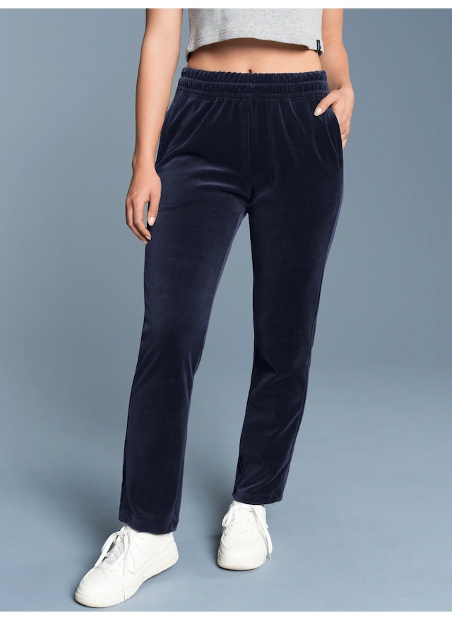 Trigema Jerseyhose »TRIGEMA Nicki Hose mit praktischen Eingrifftaschen«