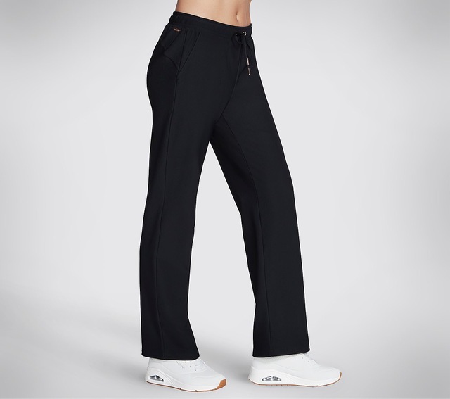 Skechers Funktionshose »GO LUXE RIB PANT« mit Taschen vorne, sportlicher Stil, aus weichem GO LUXE™ Material