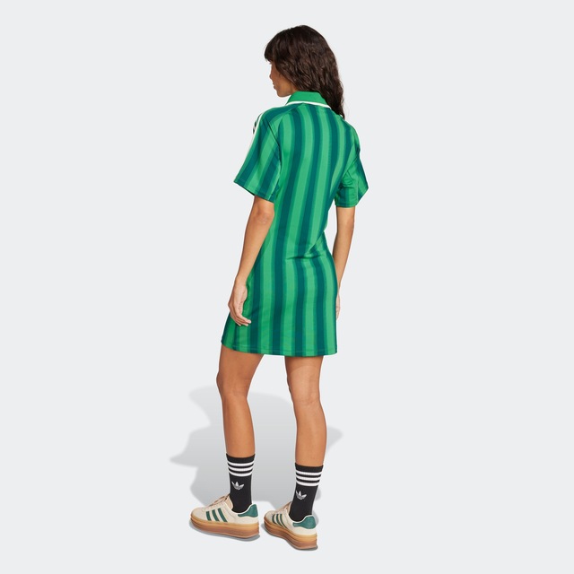 adidas Originals Shirtkleid »INSPIRED GRAPHIC« sportlicher Look, vom Fußball inspirierter Allover-Print