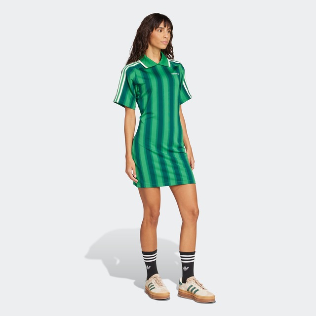 adidas Originals Shirtkleid »INSPIRED GRAPHIC« sportlicher Look, vom Fußball inspirierter Allover-Print