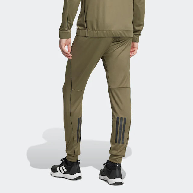 adidas Performance Sporthose »TRAIN ESSENTIALS SAISONALE« mit Camo-Paspelierung, aus dehnbarem Strickmaterial, aus Polyester