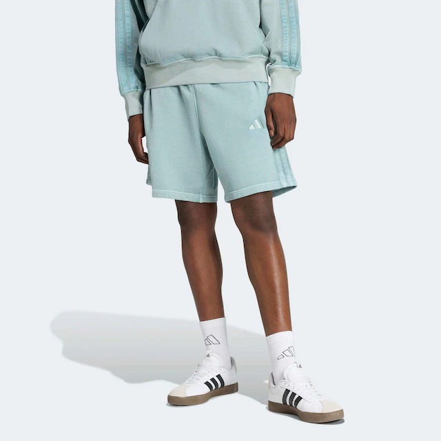 adidas Sportswear Shorts »ALL SZN FRENCH TERRY S, VERWASCHENE OPTIK, 20 CM« lockere Passform, 20 cm Innenbeinlänge, mit Kordelverschluss