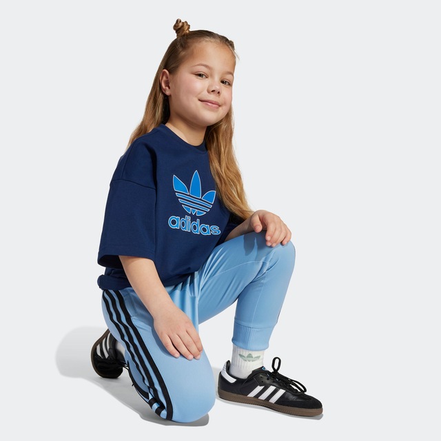 adidas Originals T-Shirt »TREFOIL KIDS« lockere Passform, für Kinder, aus Baumwolle, mit Single Jersey