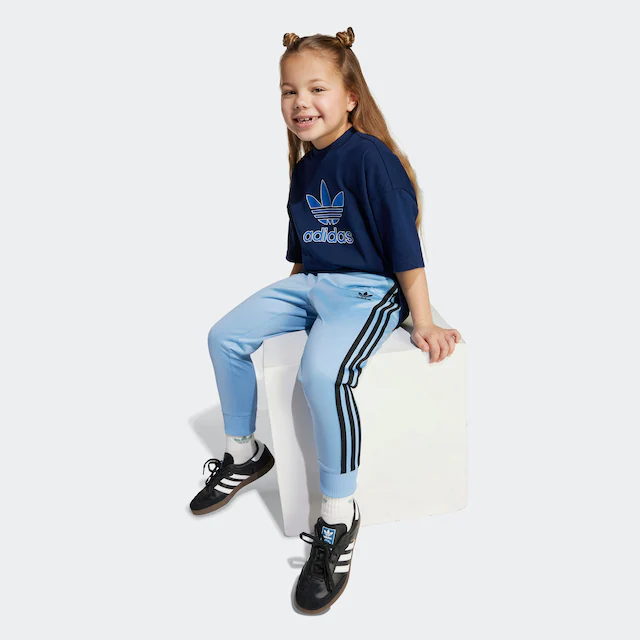 adidas Originals T-Shirt »TREFOIL KIDS« lockere Passform, für Kinder, aus Baumwolle, mit Single Jersey