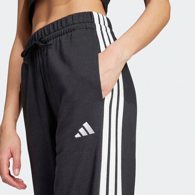 adidas Sportswear Sporthose »ESSENTIALS 3-STREIFEN OPEN HEM FRENCH TERRY« Reguläre Passform, aus weichem French Terry