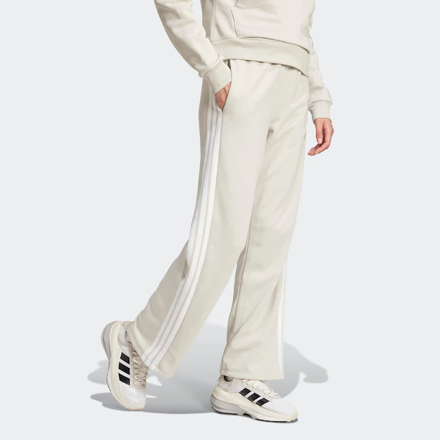 adidas Sportswear Sporthose »ESSENTIALS 3-STREIFEN OPEN HEM FRENCH TERRY« Reguläre Passform, aus weichem French Terry