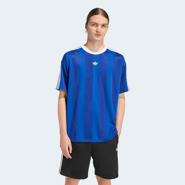 adidas Originals T-Shirt »ADIDAS ADICOLOR JACQUARD TRIKOT« lockere Passform, Rundhalsausschnitt, mit klassischem Trefoil Logo