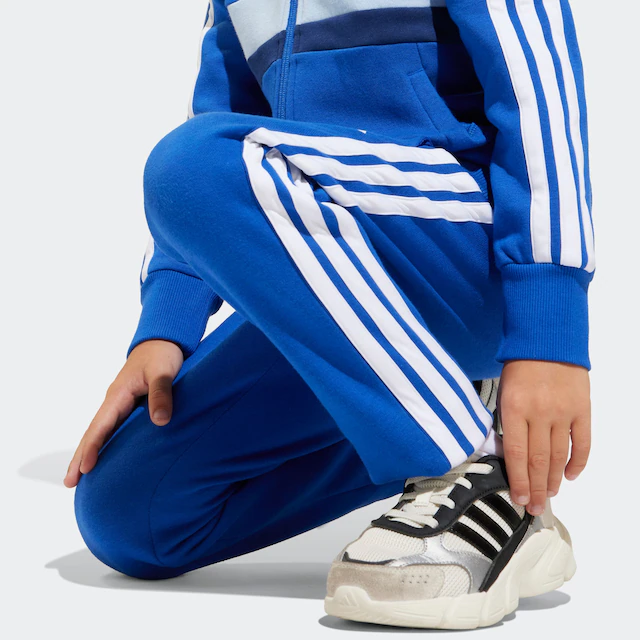 adidas Sportswear Trainingsanzug »SEASONAL ESSENTIALS TIBERIO 3-STREIFEN KIDS« 2 Stk.
