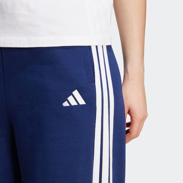 adidas Sportswear Sporthose »ADIDAS 3-STREIFEN WIDE« weite Beinform, sportlicher Stil, ohne Verschluss