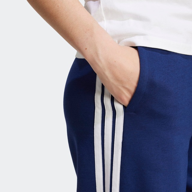 adidas Sportswear Sporthose »ADIDAS 3-STREIFEN WIDE« weite Beinform, sportlicher Stil, ohne Verschluss