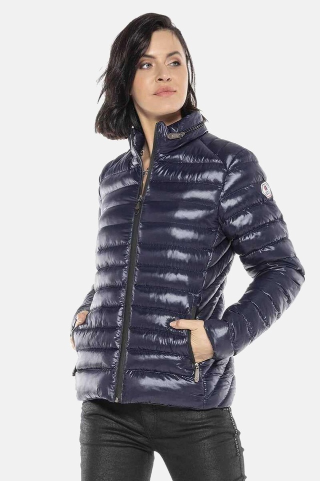 Cipo & Baxx Winterjacke »Steppjacke in tollem Design« ohne Kapuze mit Markenpatch, WM113