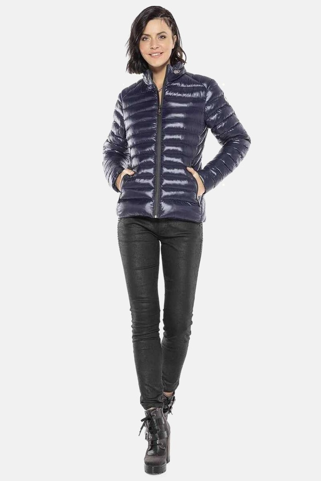 Cipo & Baxx Winterjacke »Steppjacke in tollem Design« ohne Kapuze mit Markenpatch, WM113