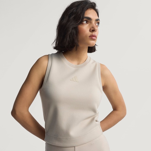 adidas Sportswear Tanktop »SOFT LUX« mit Rundhalsausschnitt, schmal geschnitten, ohne Verschluss