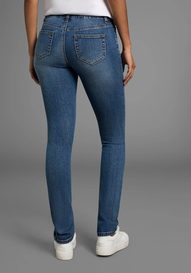 Arizona Comfort-fit-Jeans »mit Keileinsätzen« niedrige Leibhöhe