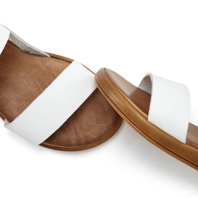 LASCANA Sandale »Sommerschuh, Riemchensandale, offener Schuh« aus Leder