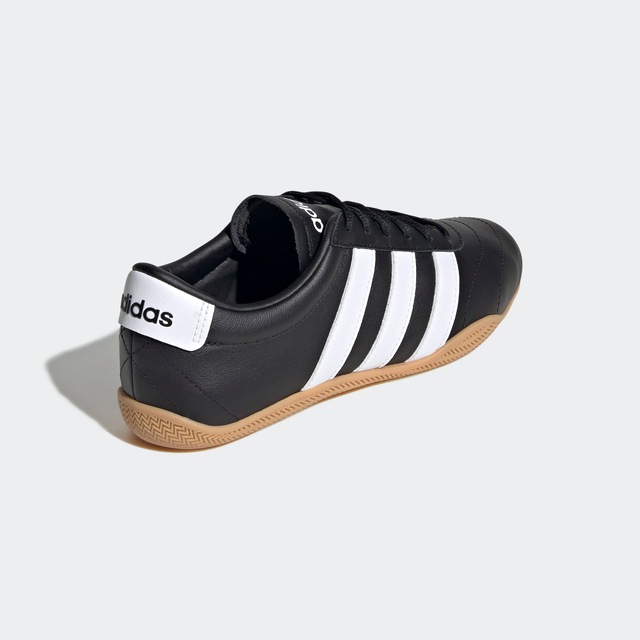 adidas Sportswear Sneaker »GRAND COURT LO« Design auf den Spuren des adidas Superstar
